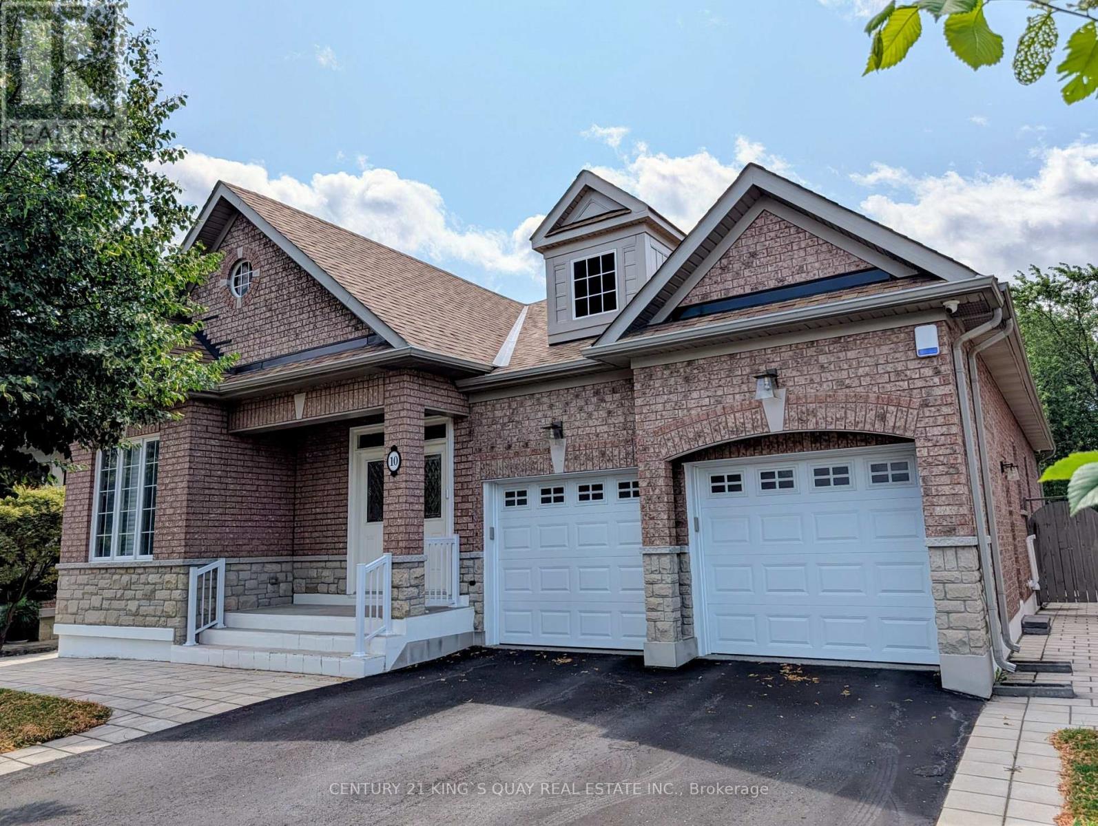 10 COAKWELL DRIVE Property Photo 1