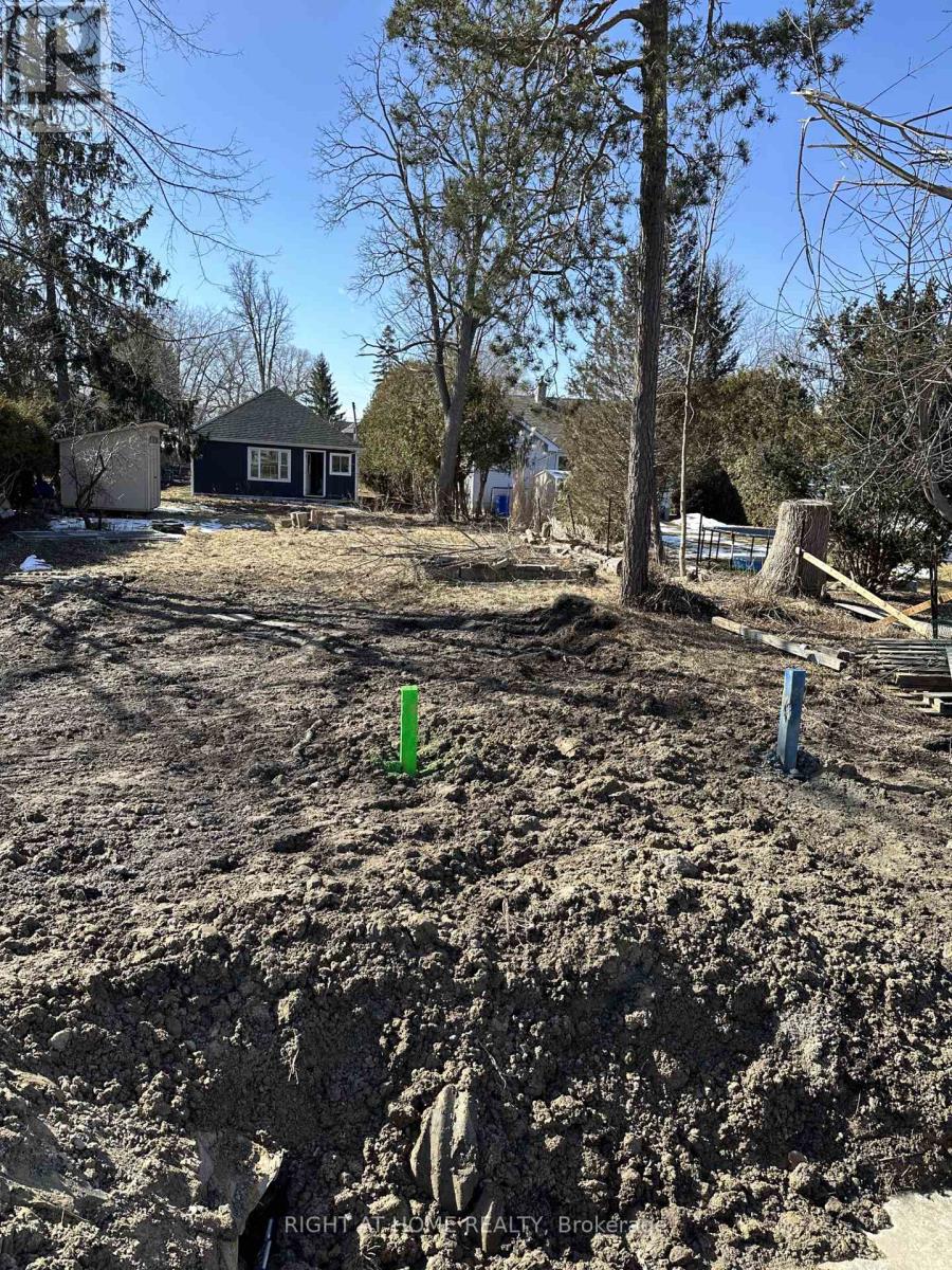 46 Metro Road S Property Photo 3