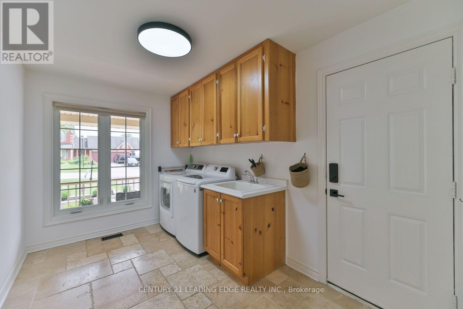 12 Taylor Drive Property Photo 20