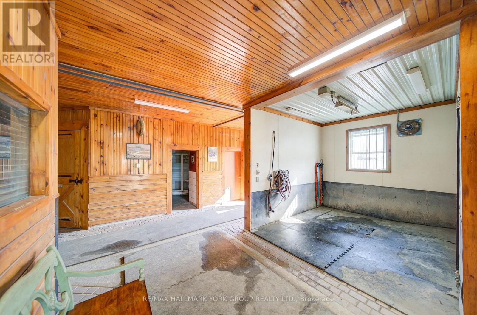 16979 Ninth Line Property Photo 16