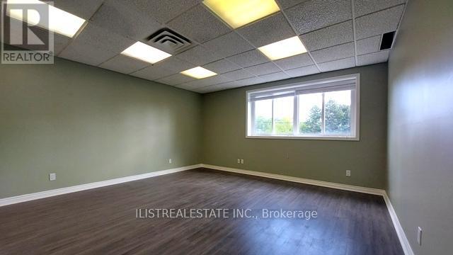 Upper - 458 Service Road Property Photo 5