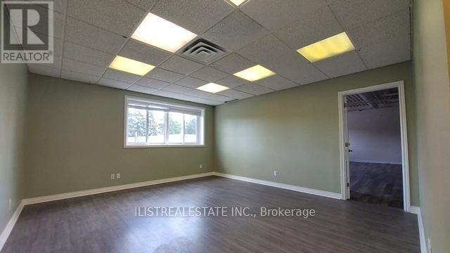 Upper - 458 Service Road Property Photo 7