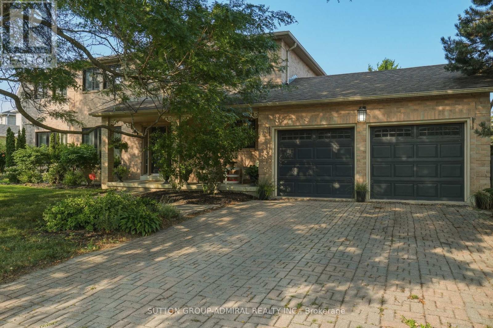 90 Brillinger Street Property Photo 2
