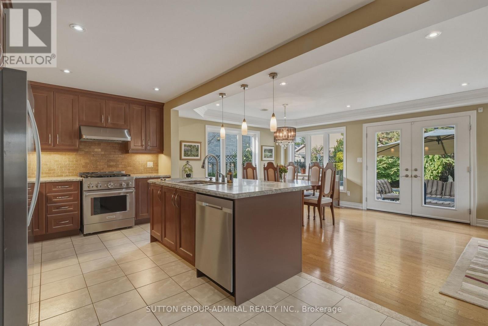 90 Brillinger Street Property Photo 6