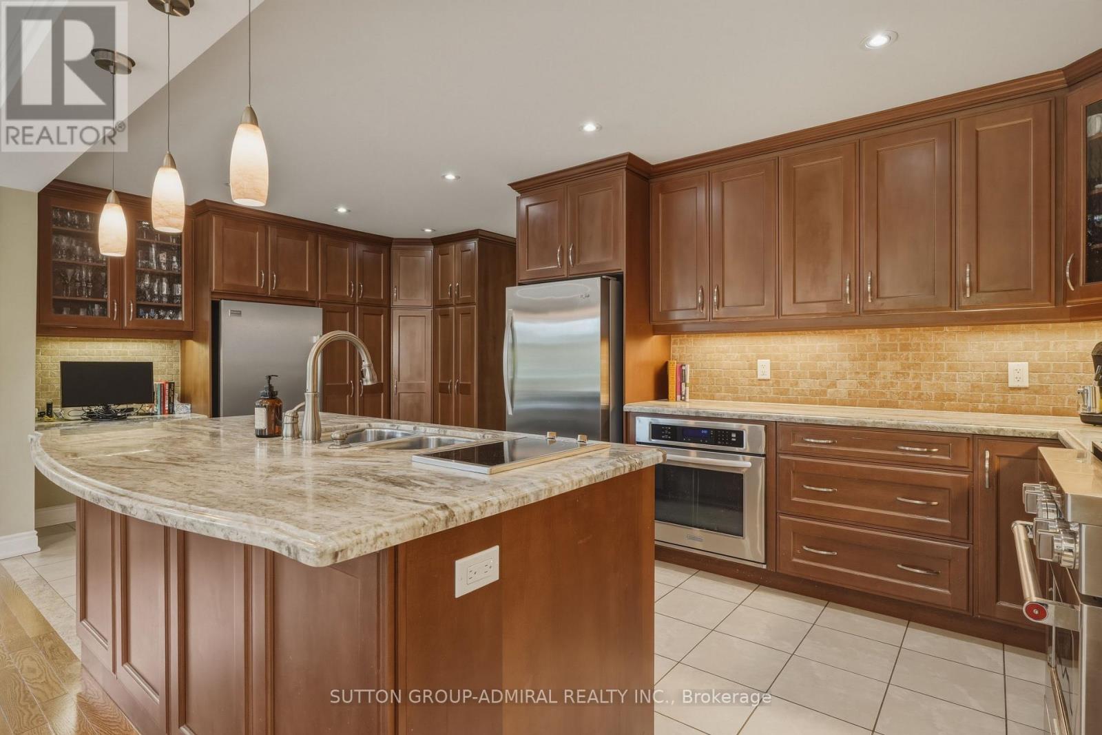 90 Brillinger Street Property Photo 7