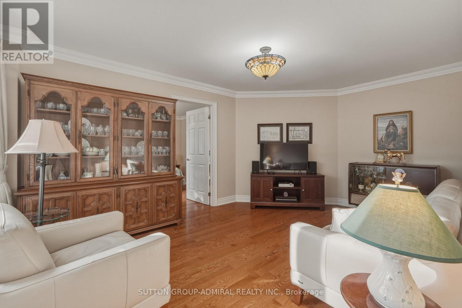 90 Brillinger Street Property Photo 15