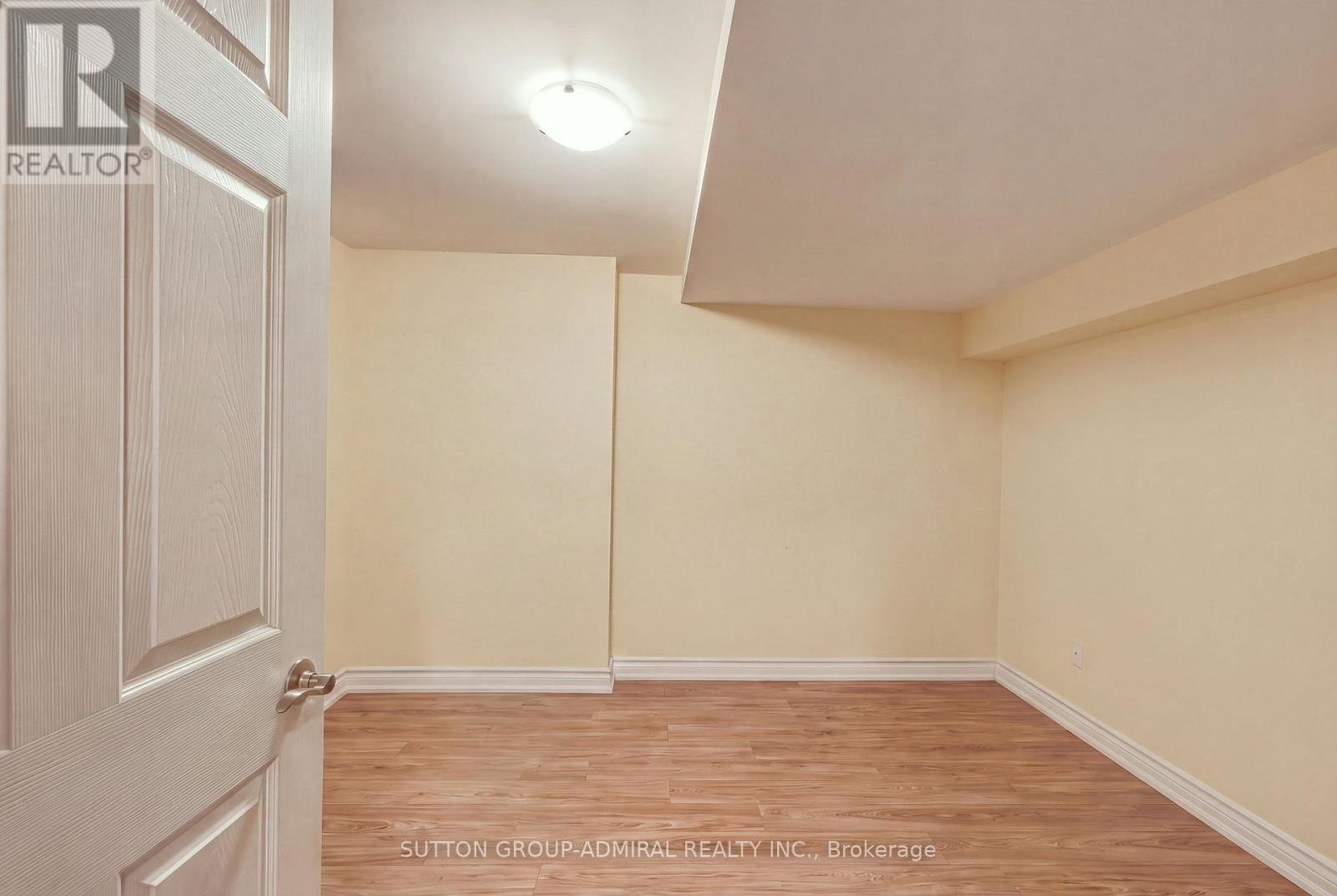 90 Brillinger Street Property Photo 35
