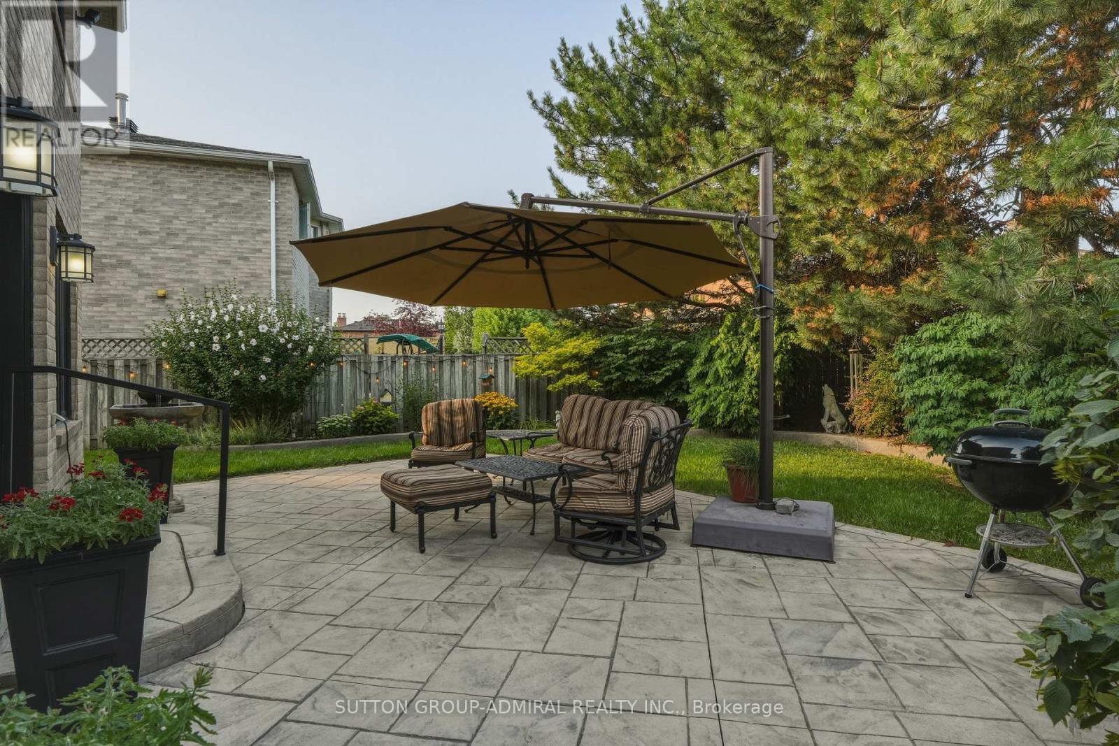 90 Brillinger Street Property Photo 36