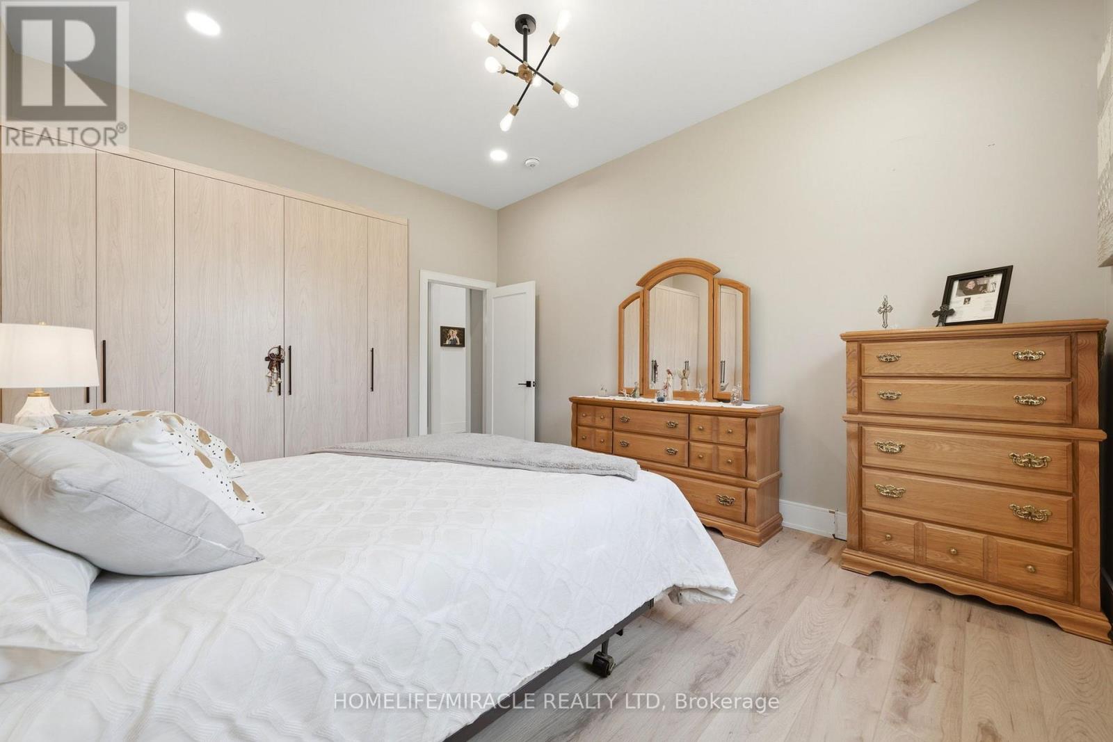 7028 Pine Plains Road Property Photo 23