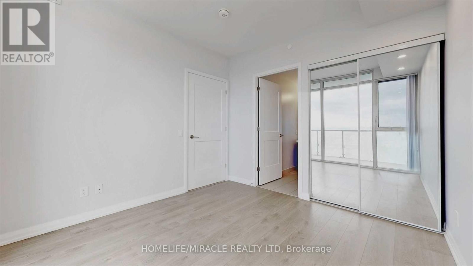 2914 - 7895 Jane Street Property Photo 13