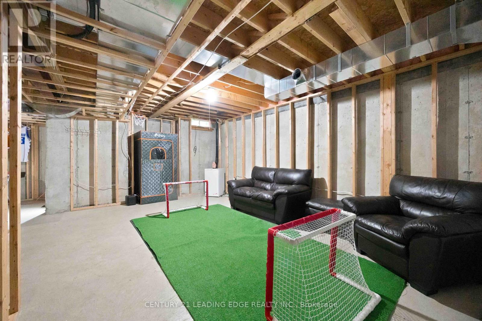 16 Bolster Lane Property Photo 28