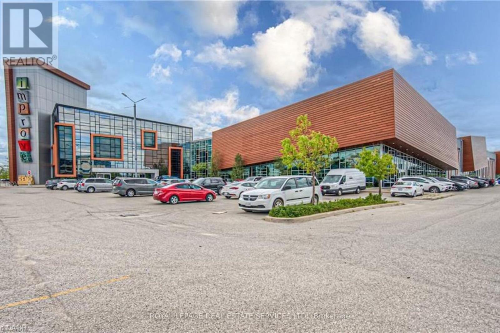 34 - 7250 KEELE STREET Property Photo 1