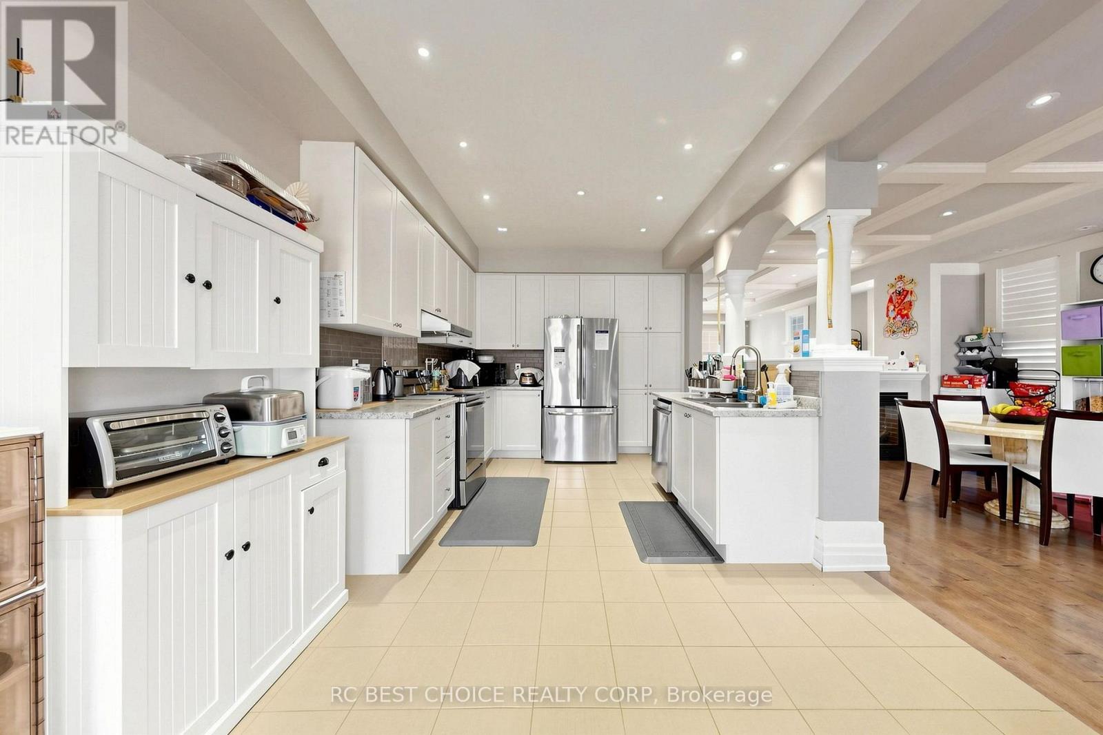18 Chauncey Court Property Photo 6