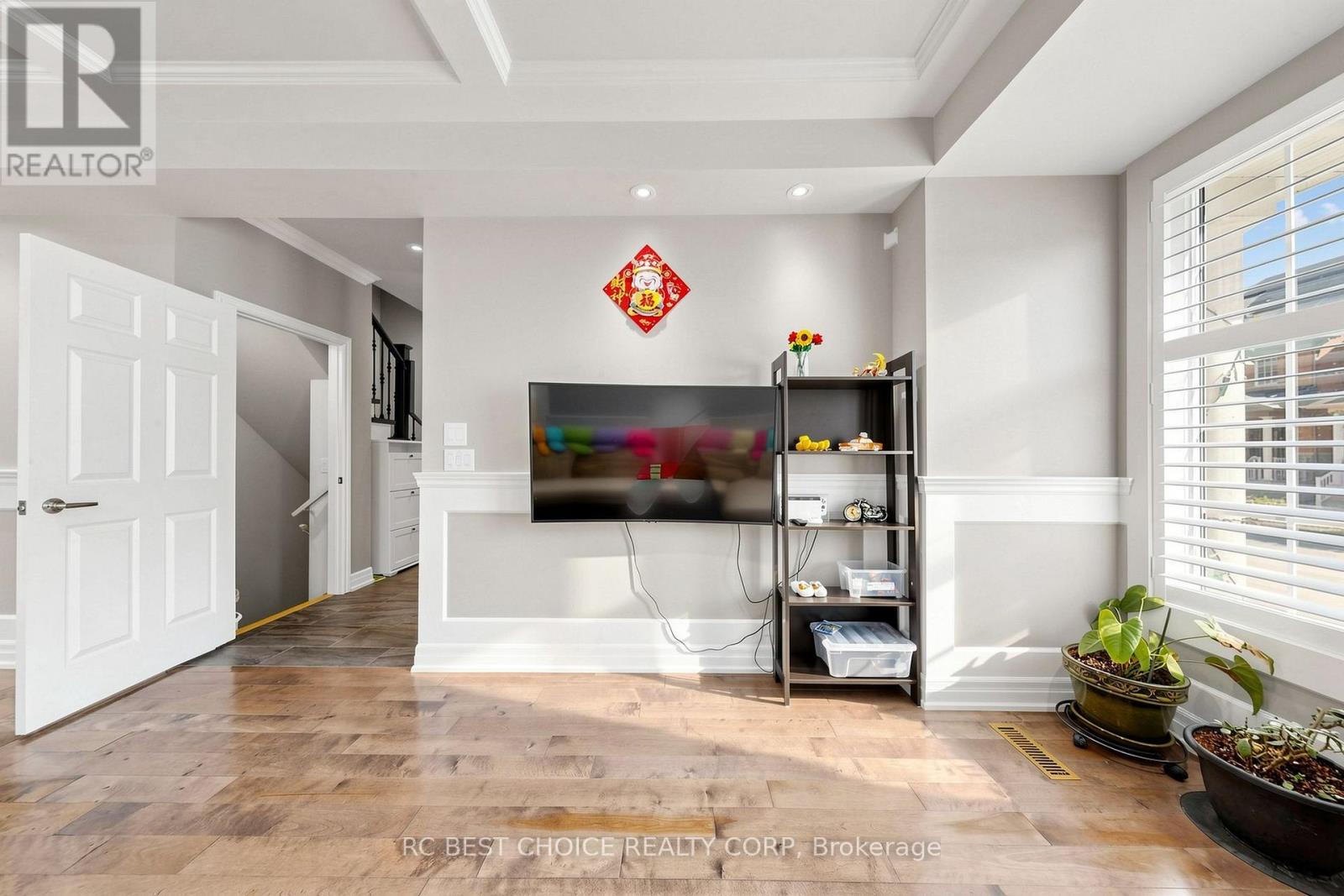 18 Chauncey Court Property Photo 8