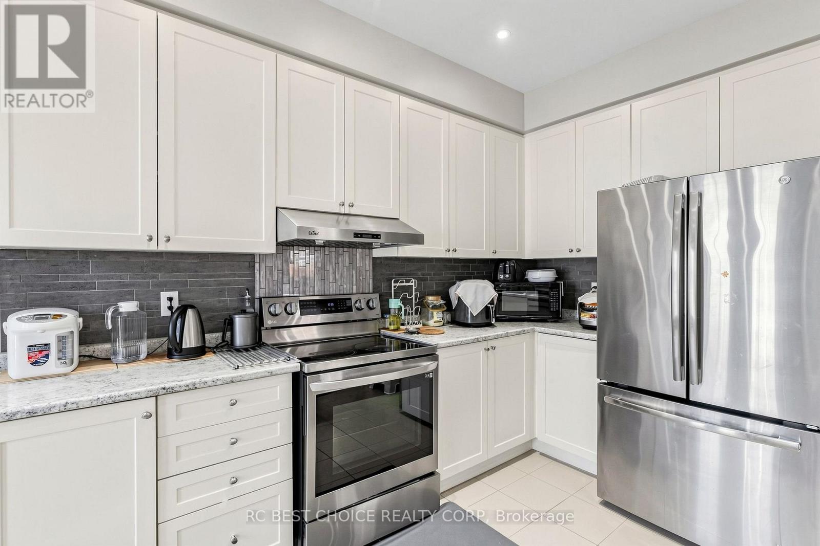 18 Chauncey Court Property Photo 13