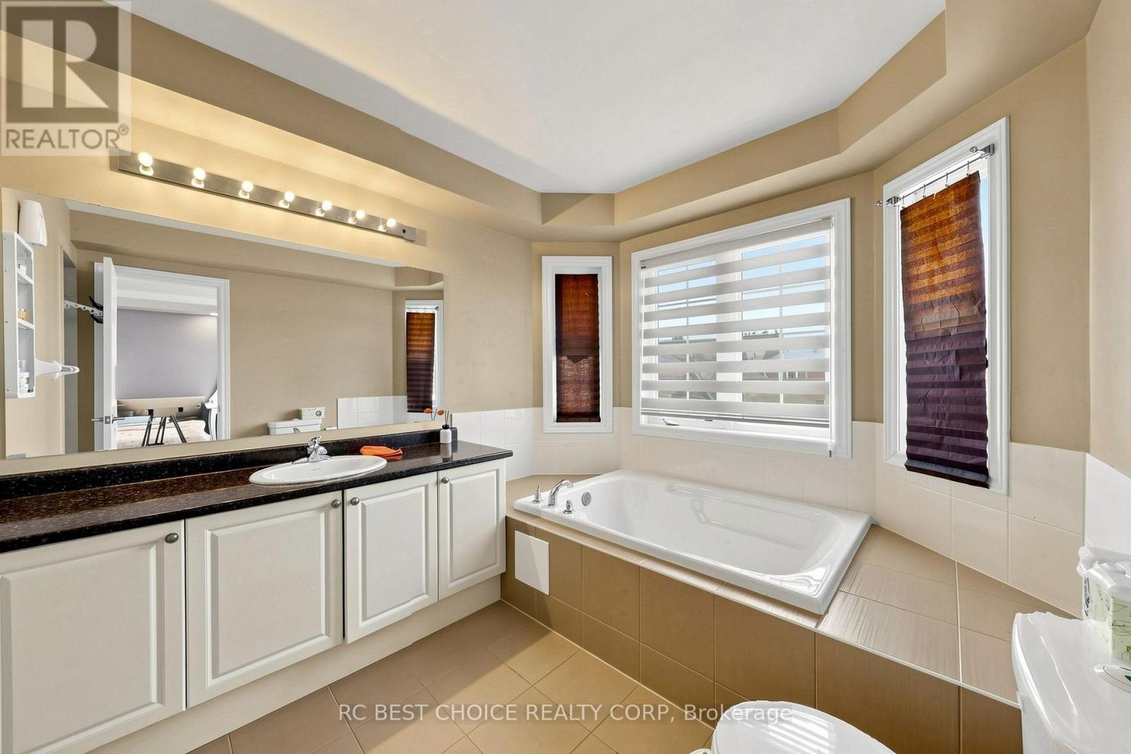 18 Chauncey Court Property Photo 29