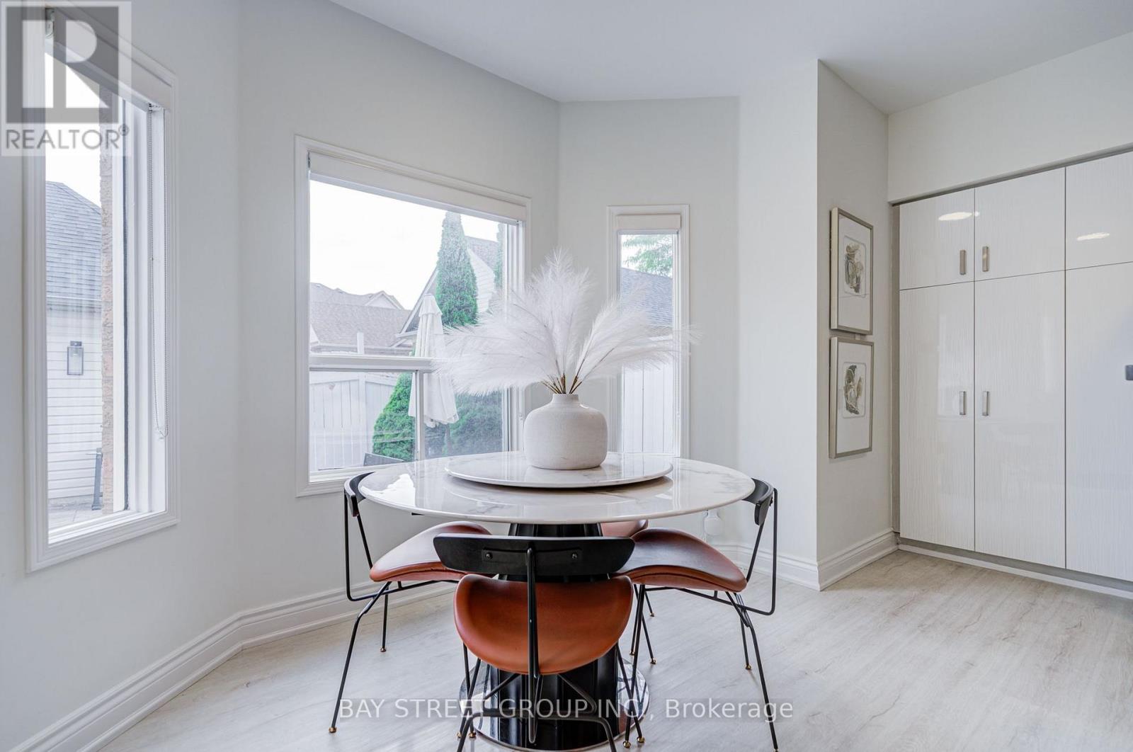 5 Luxton Avenue Property Photo 20