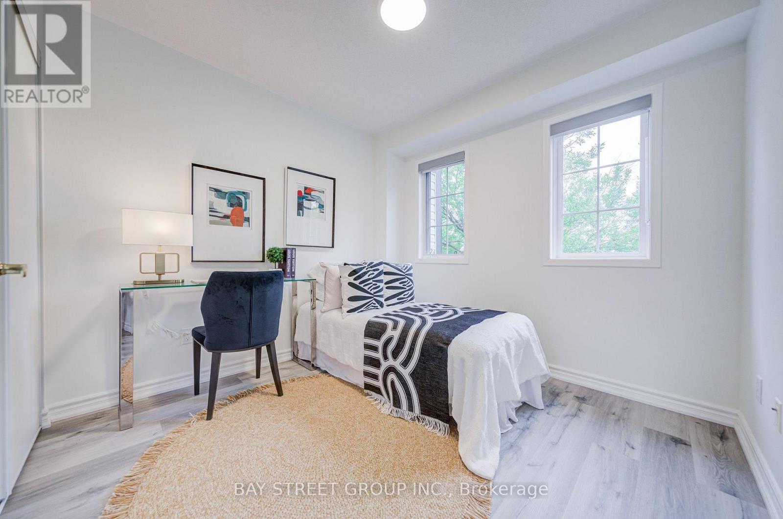 5 Luxton Avenue Property Photo 32