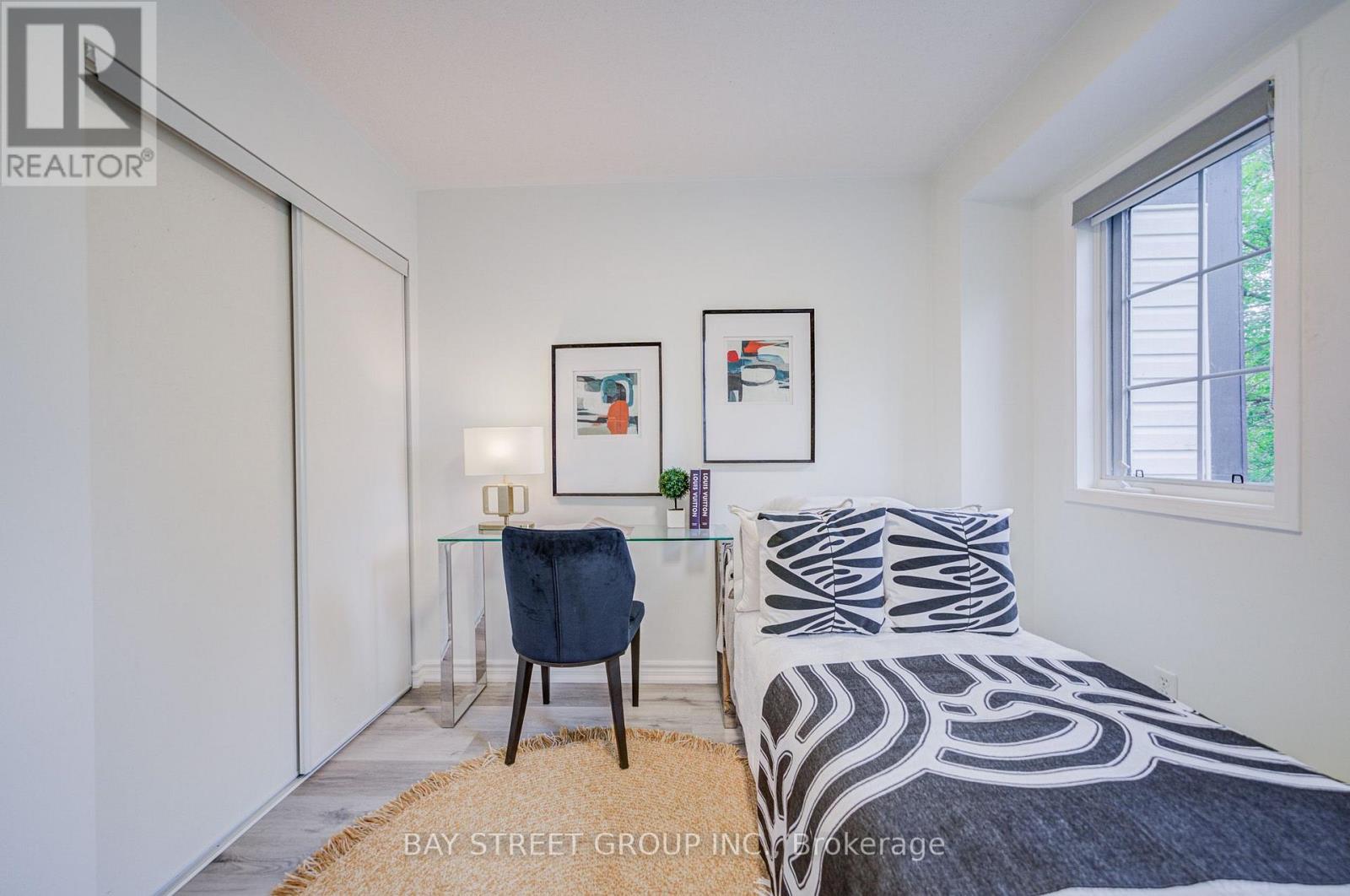 5 Luxton Avenue Property Photo 33