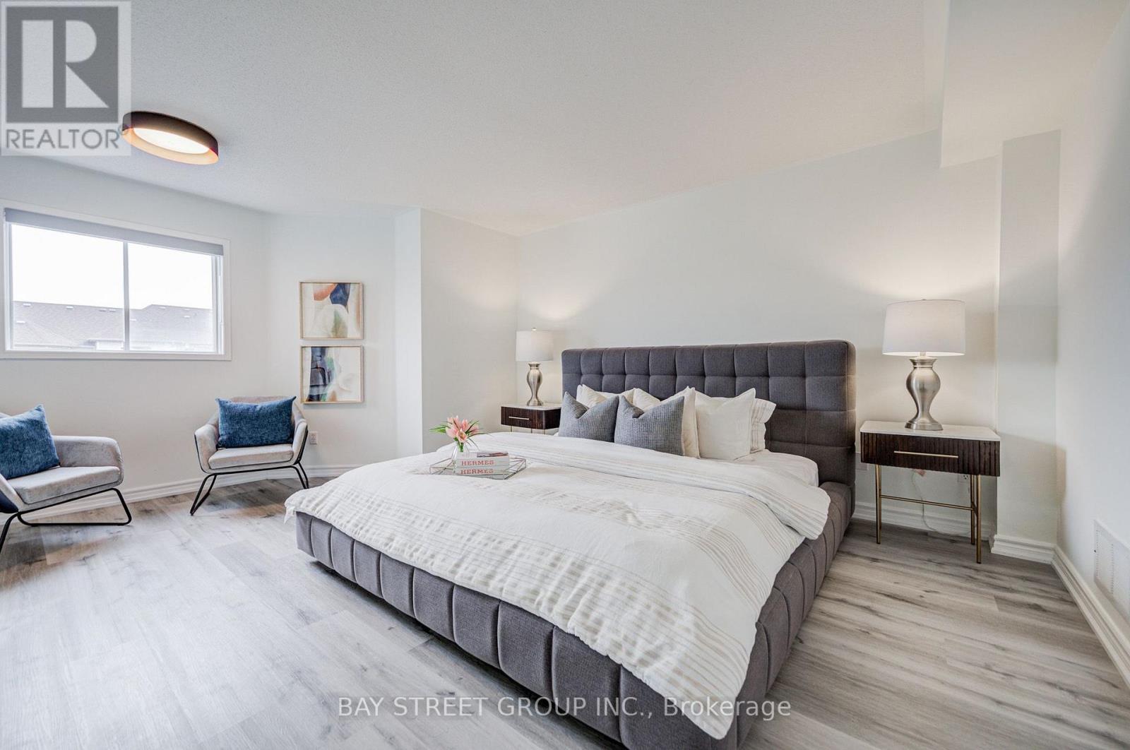 5 Luxton Avenue Property Photo 38