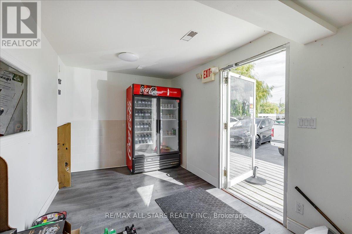 1354 Metro Road Property Photo 7