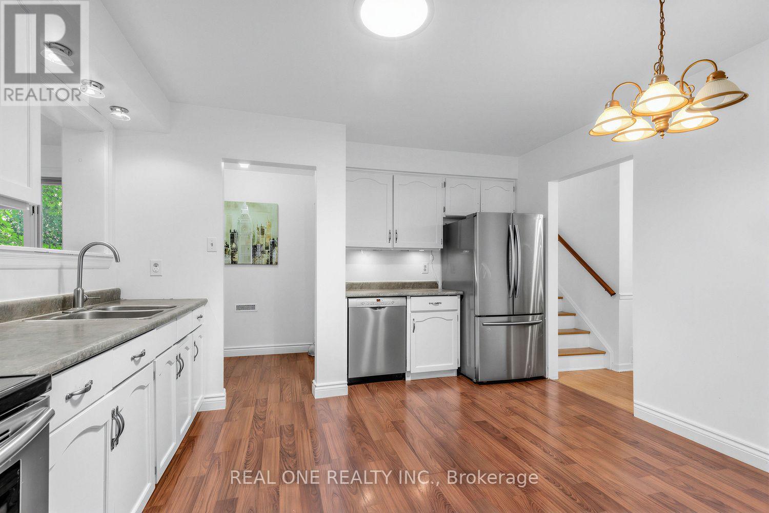 10 Devins Drive Property Photo 5