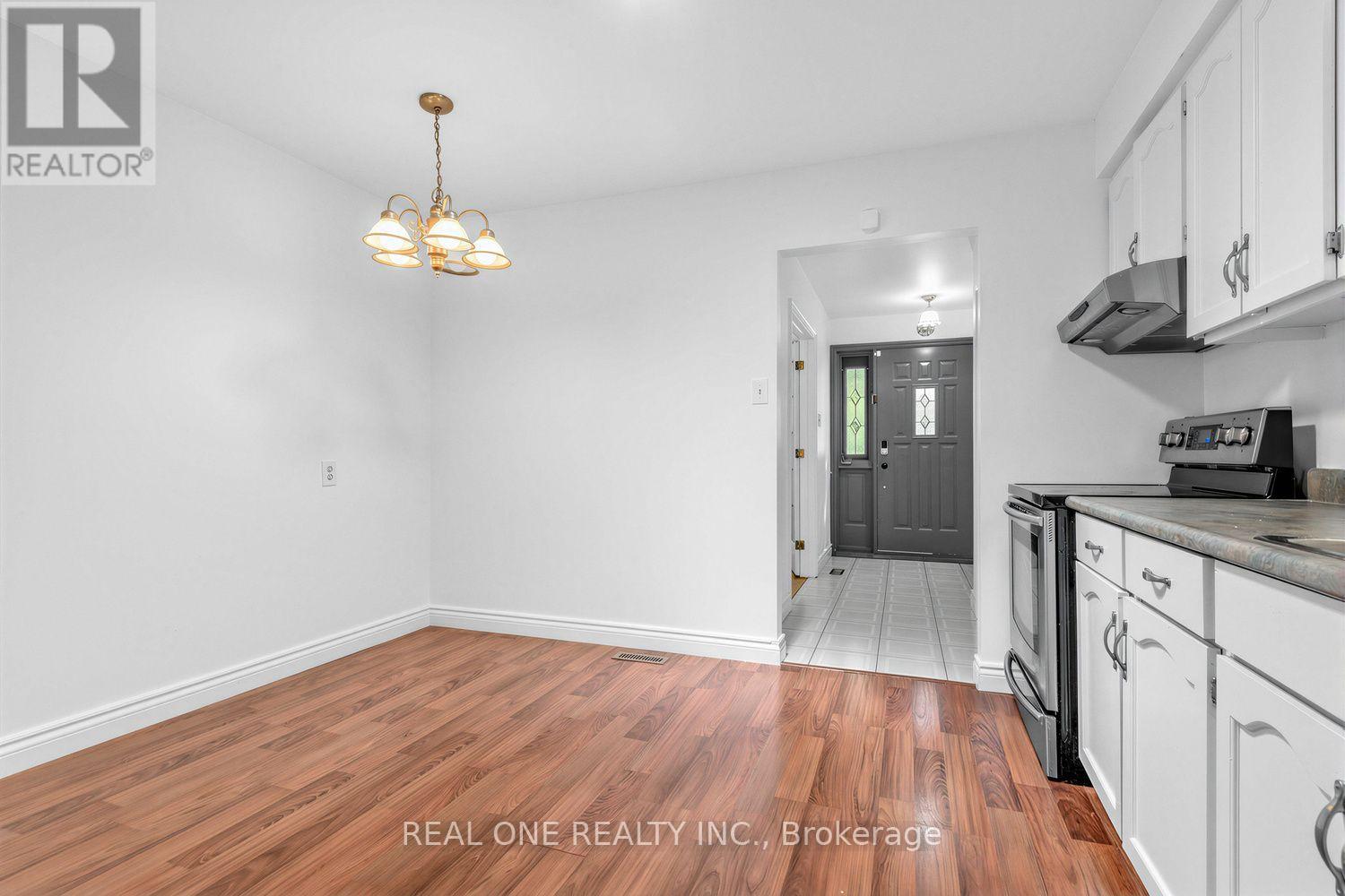 10 Devins Drive Property Photo 8