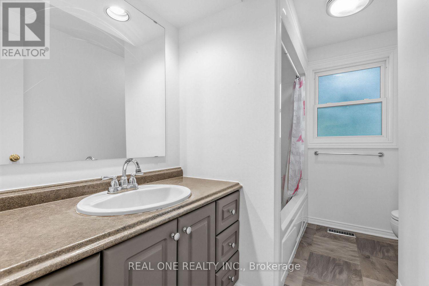 10 Devins Drive Property Photo 20