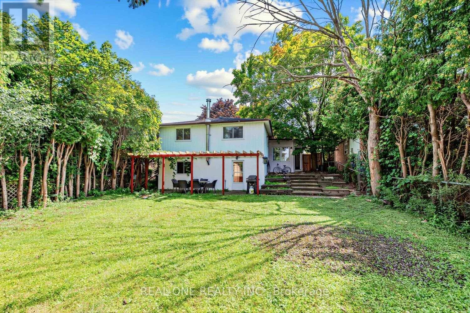 10 Devins Drive Property Photo 29