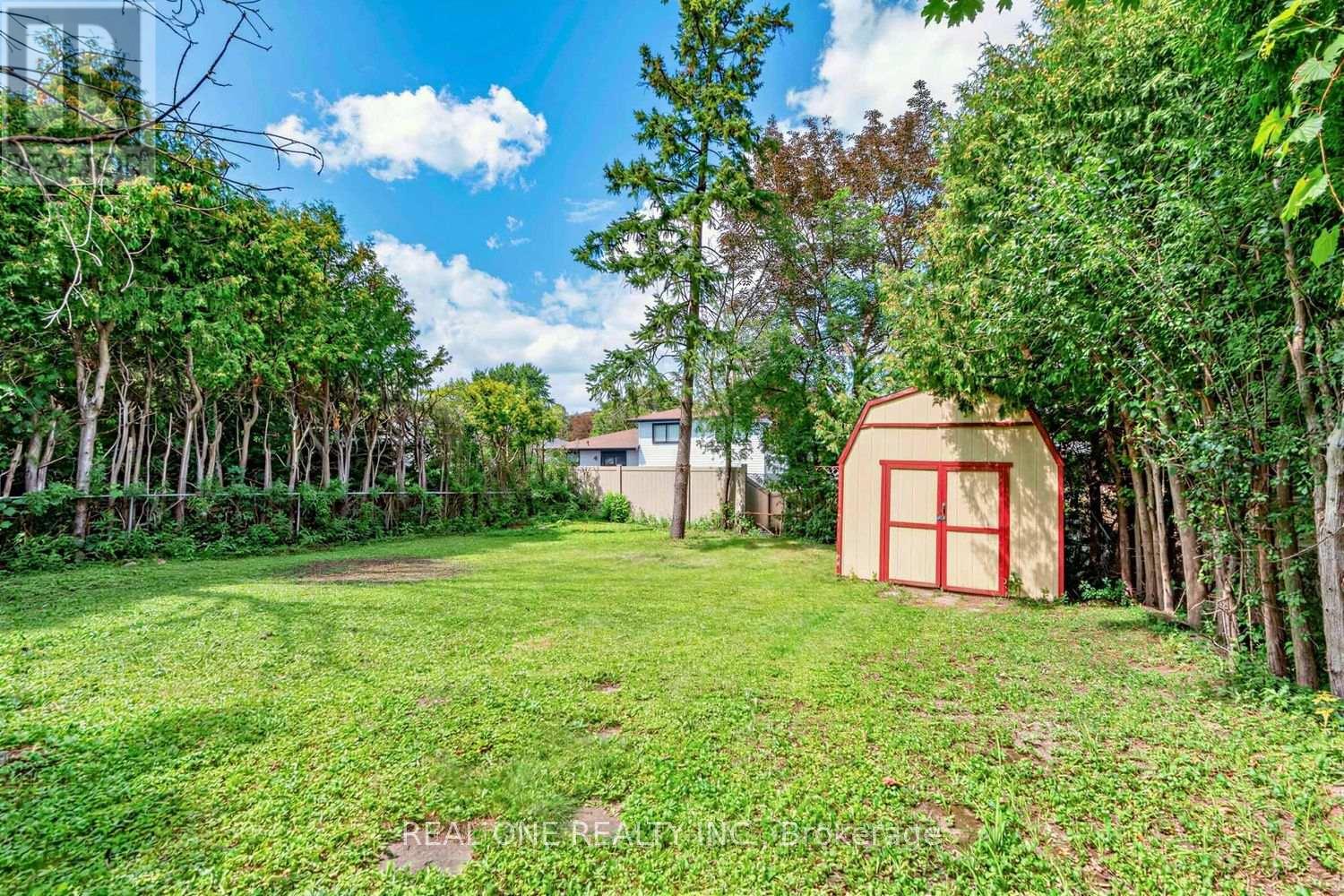 10 Devins Drive Property Photo 31