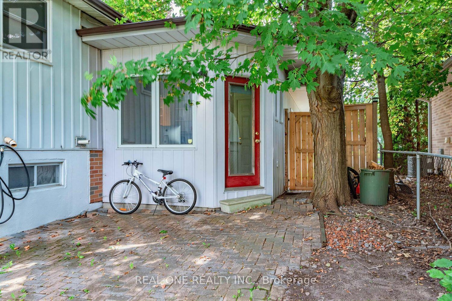 10 Devins Drive Property Photo 33