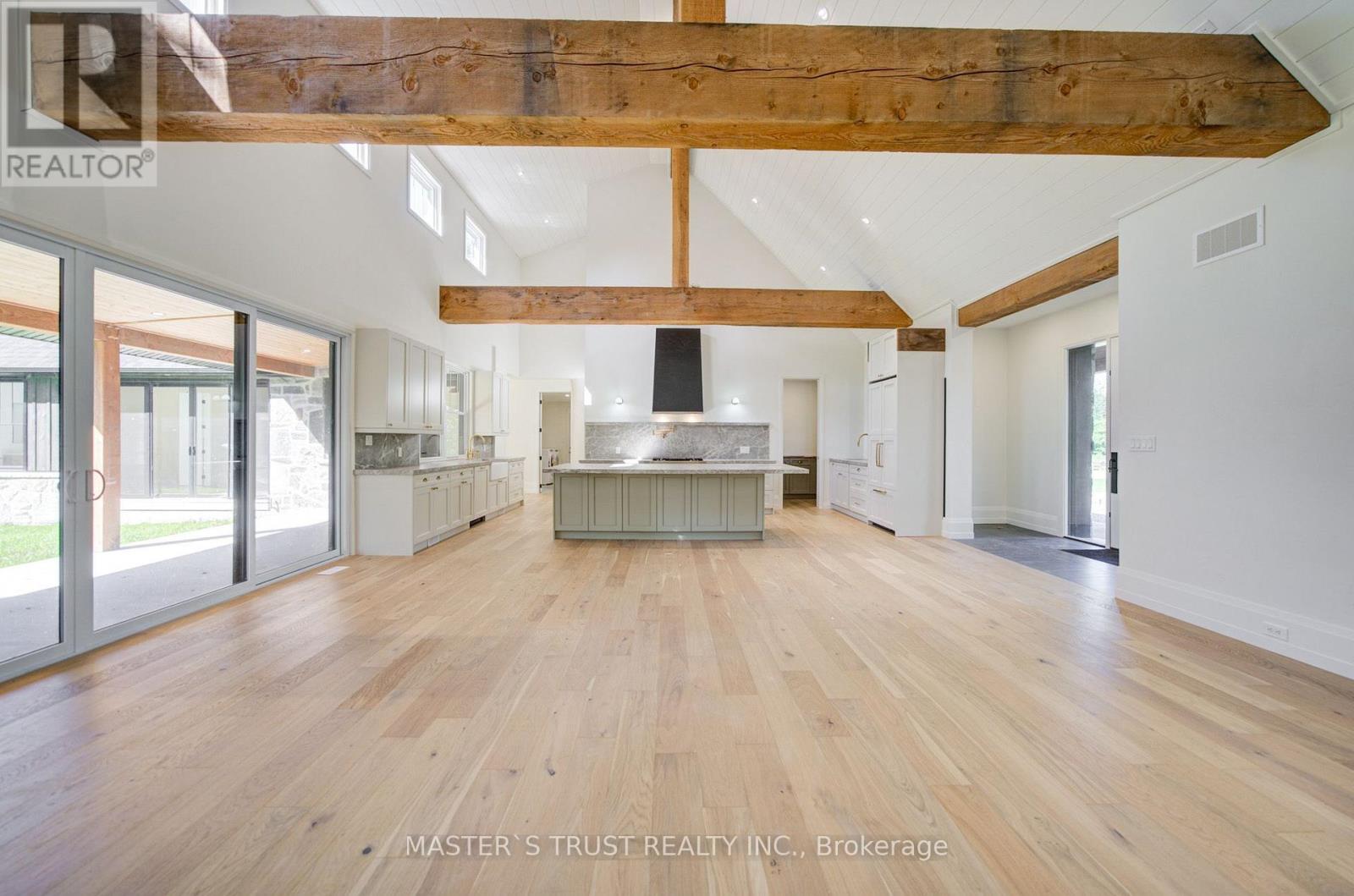 1109 2nd Line Property Photo 16