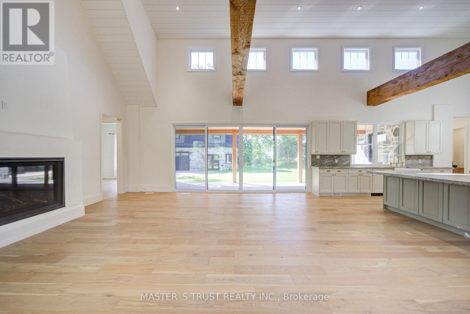 1109 2nd Line Property Photo 18