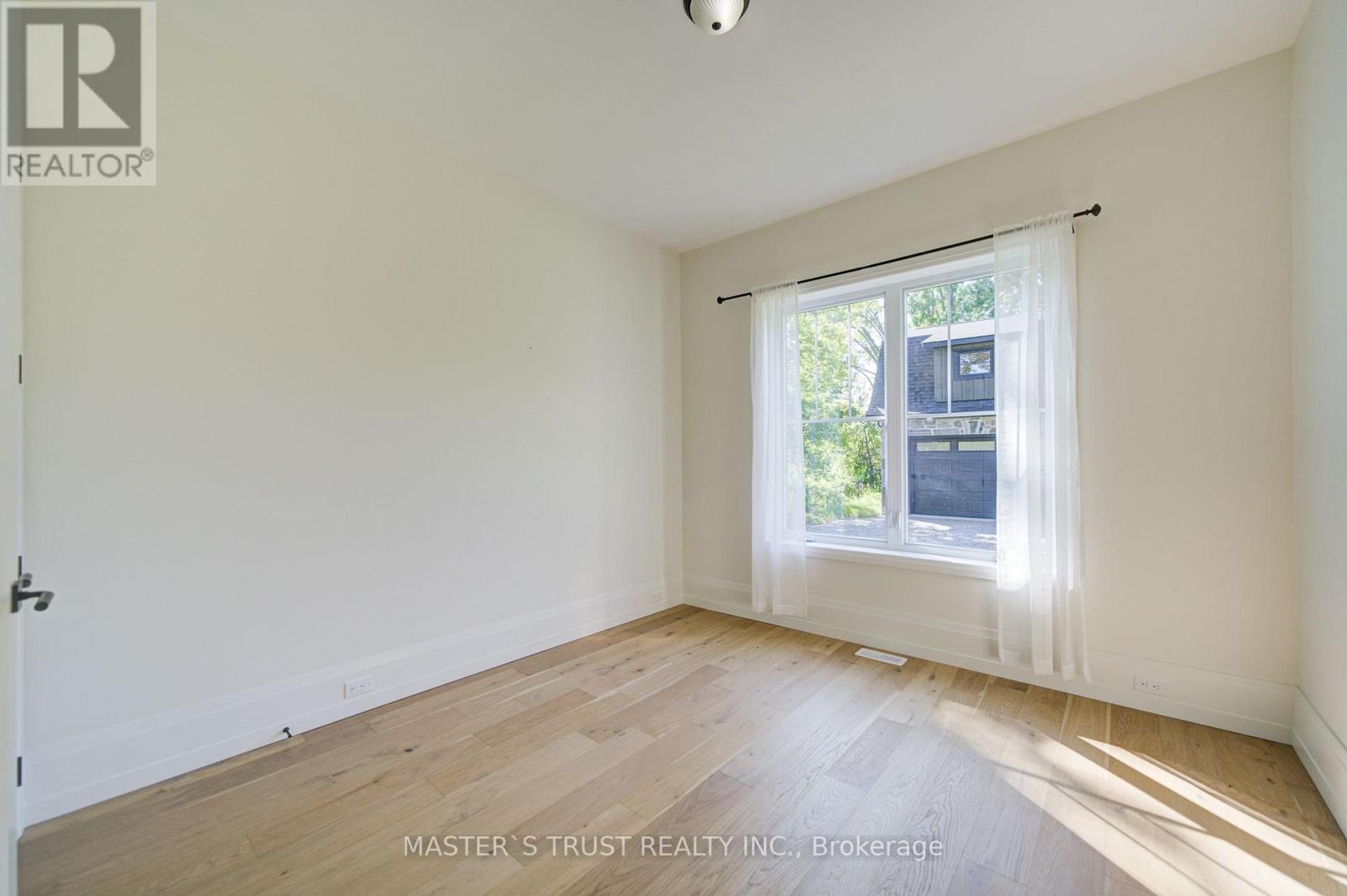 1109 2nd Line Property Photo 25