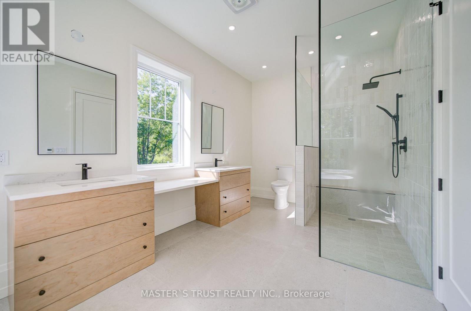 1109 2nd Line Property Photo 32