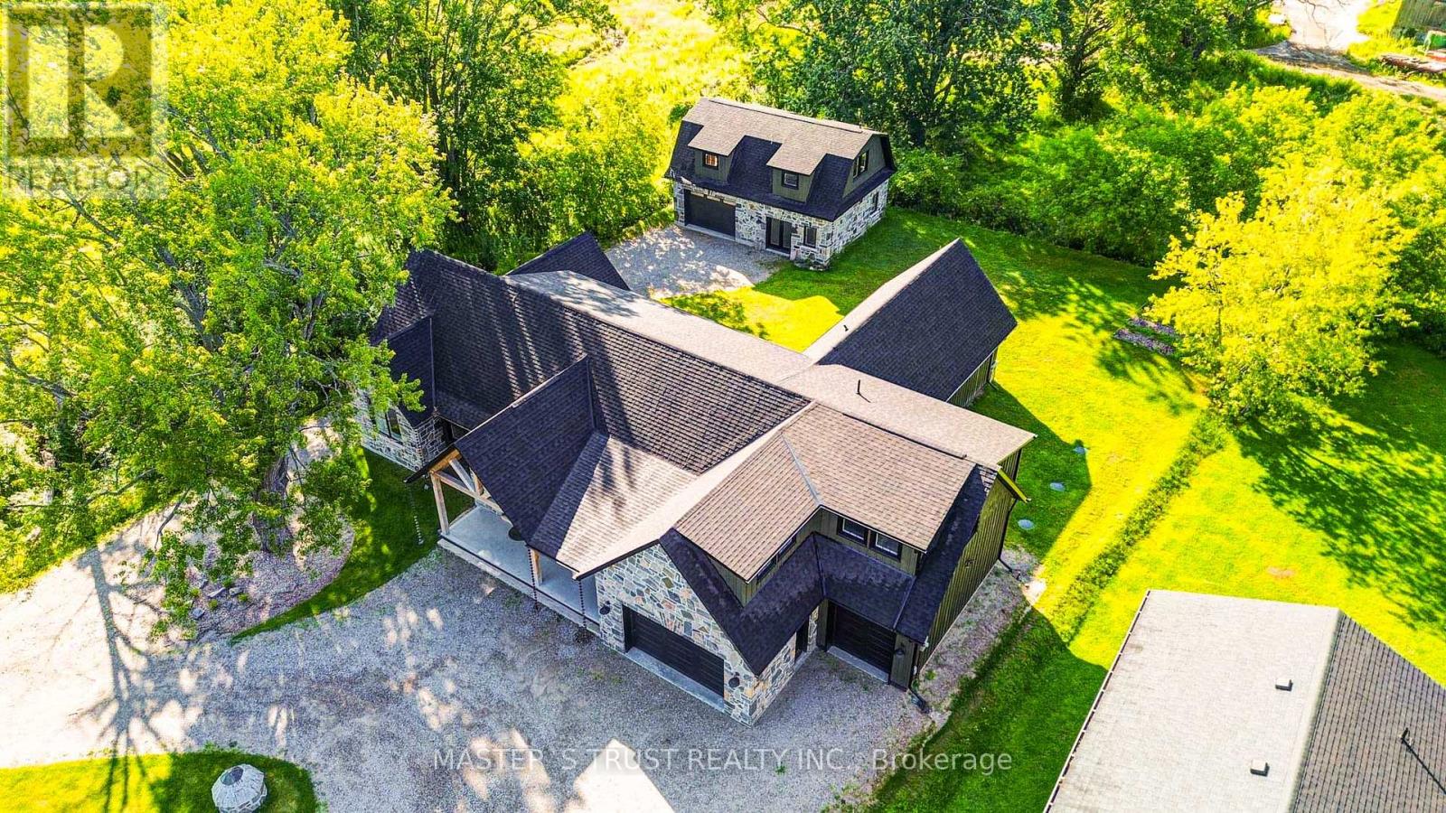 1109 2nd Line Property Photo 44