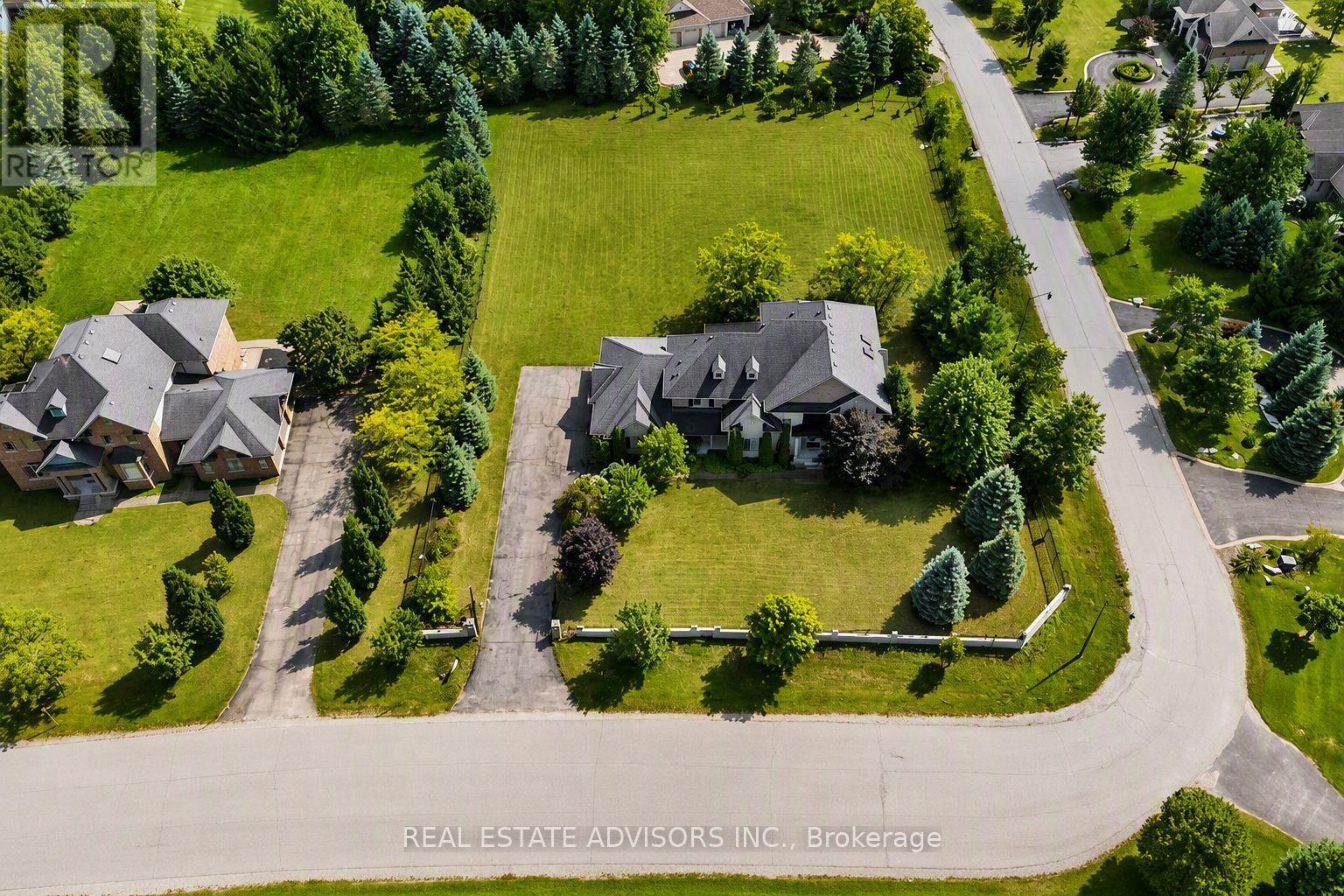 43 GRAYFIELD DRIVE