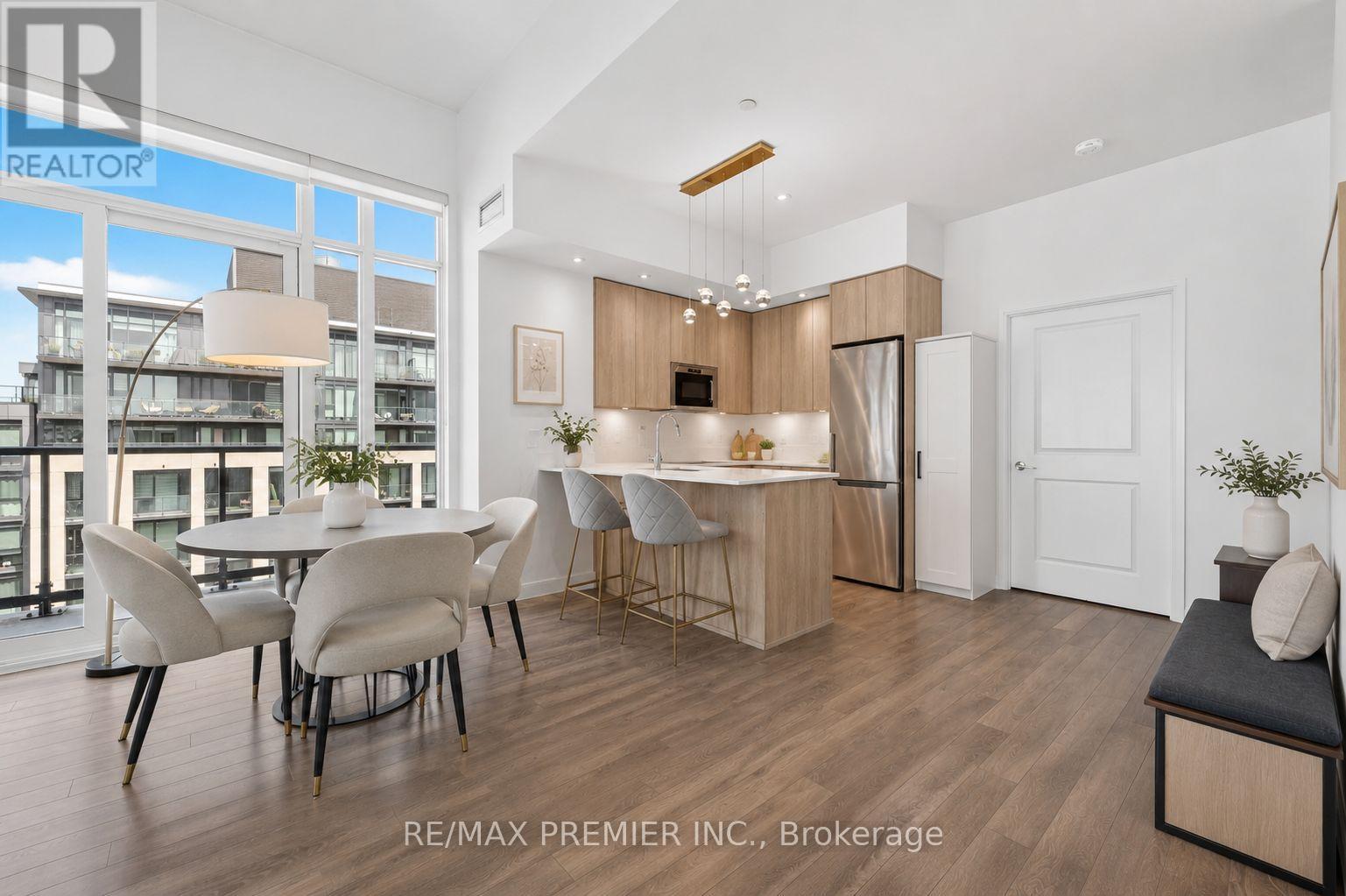 #1012 - 99 Eagle Rock Way Property Photo 6