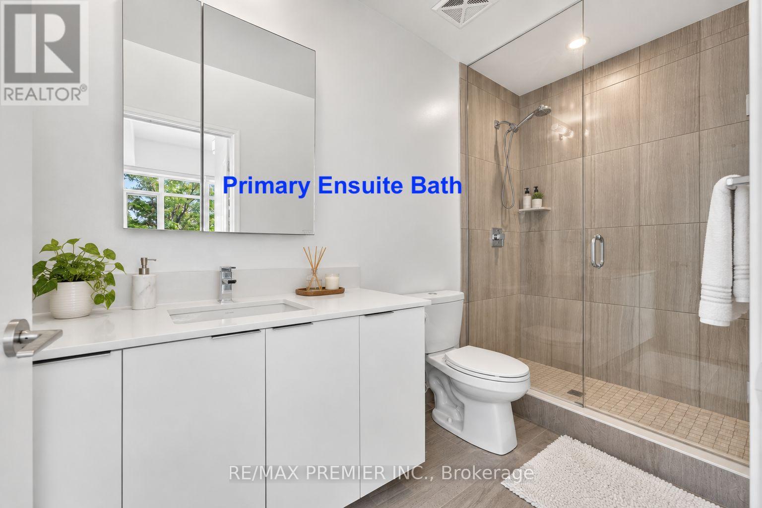 #1012 - 99 Eagle Rock Way Property Photo 11