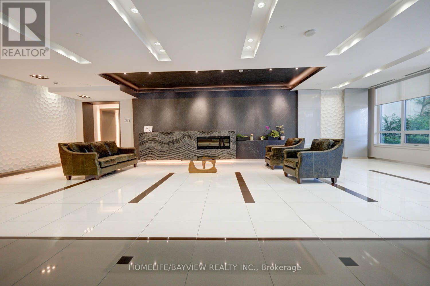 2403 - 7165 Yonge Street Property Photo 7