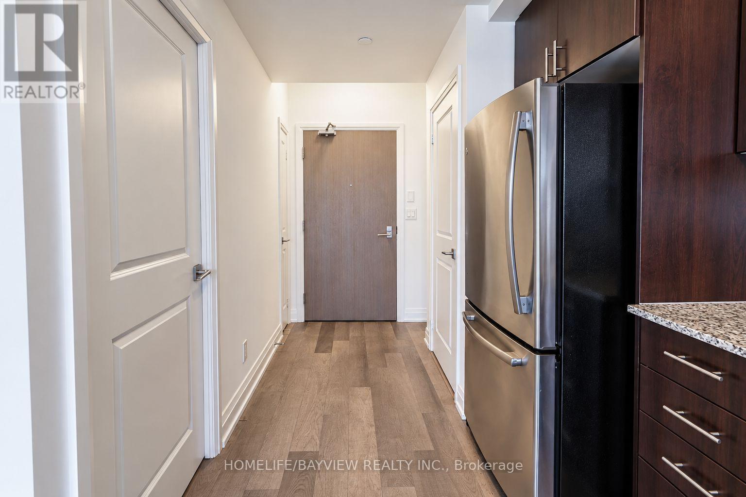 2403 - 7165 Yonge Street Property Photo 8