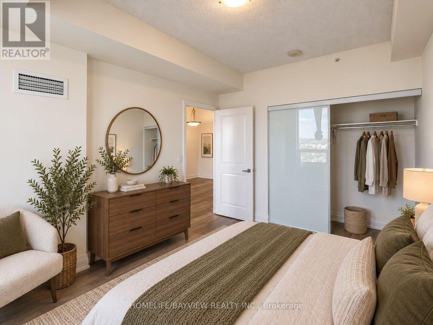 2403 - 7165 Yonge Street Property Photo 18