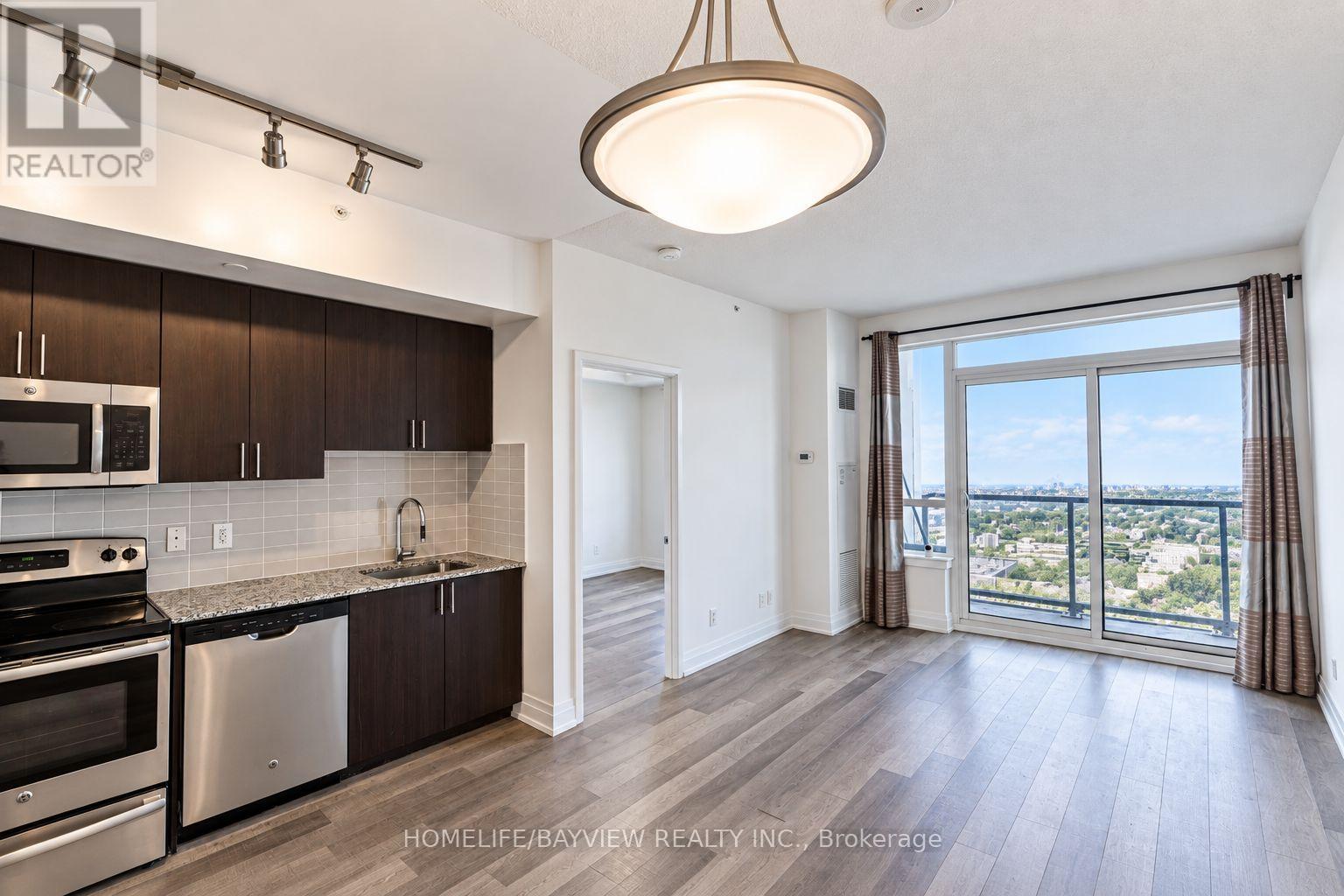 2403 - 7165 Yonge Street Property Photo 22