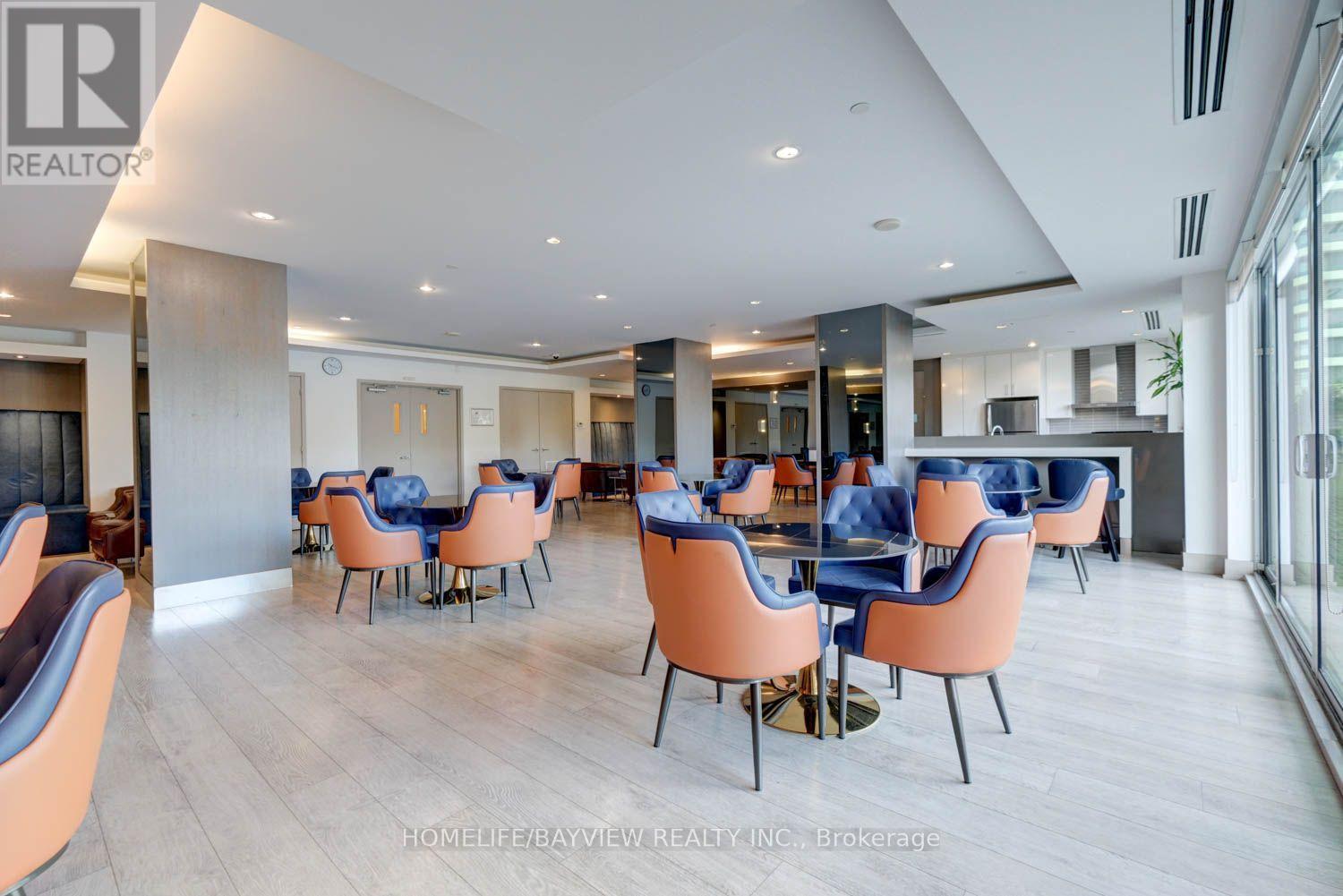 2403 - 7165 Yonge Street Property Photo 27