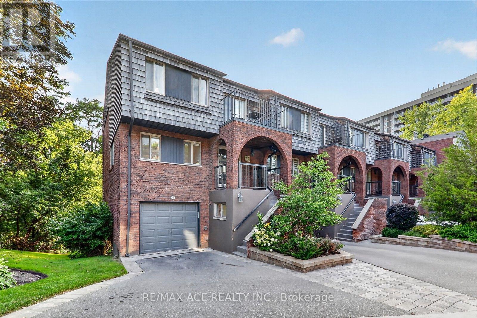 65 Cricklewood Crescent Property Photo 1