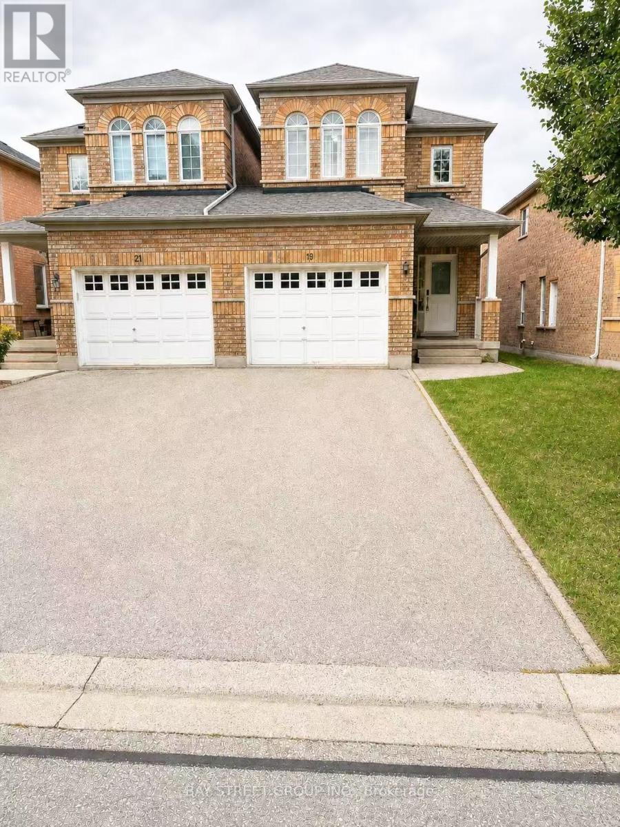 UPPER - 19 CASABEL DRIVE