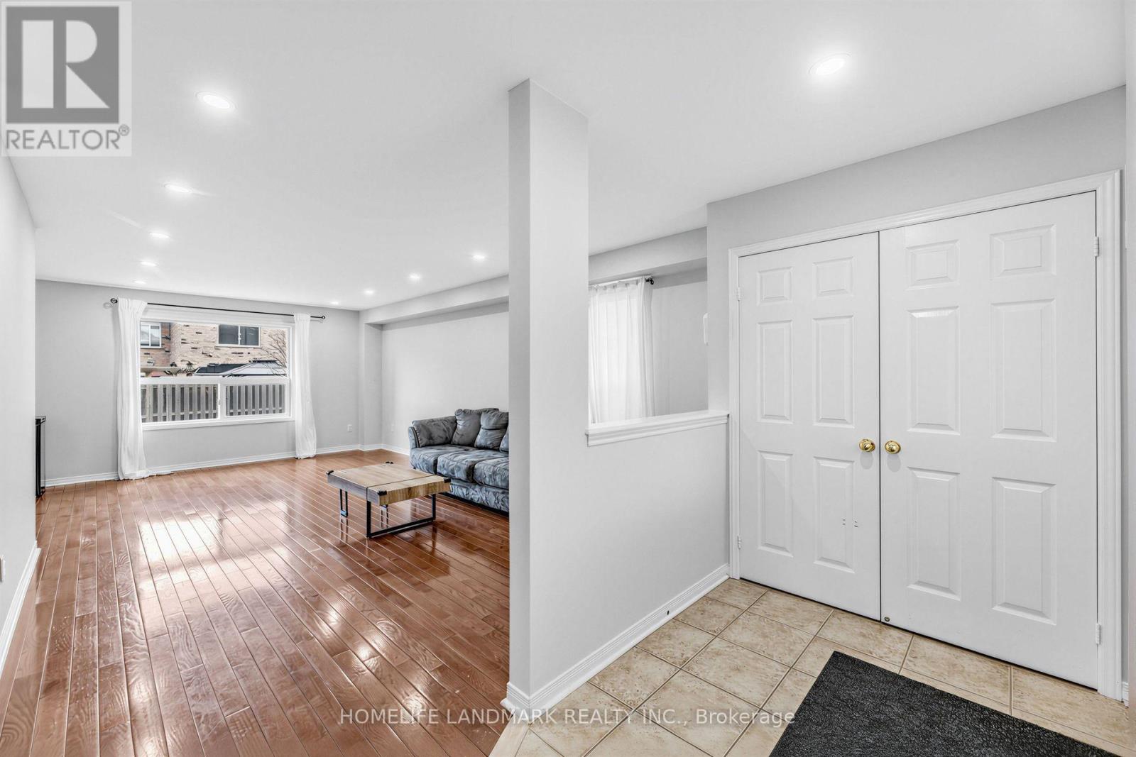 86 Laurier Avenue Property Photo 5