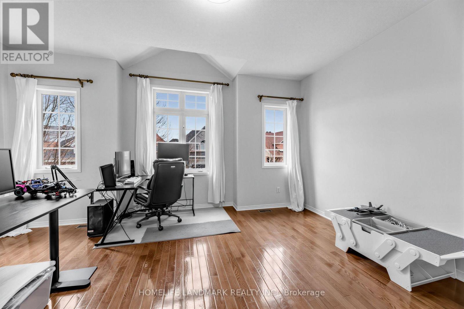 86 Laurier Avenue Property Photo 18