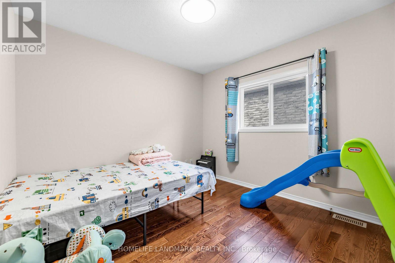 86 Laurier Avenue Property Photo 29