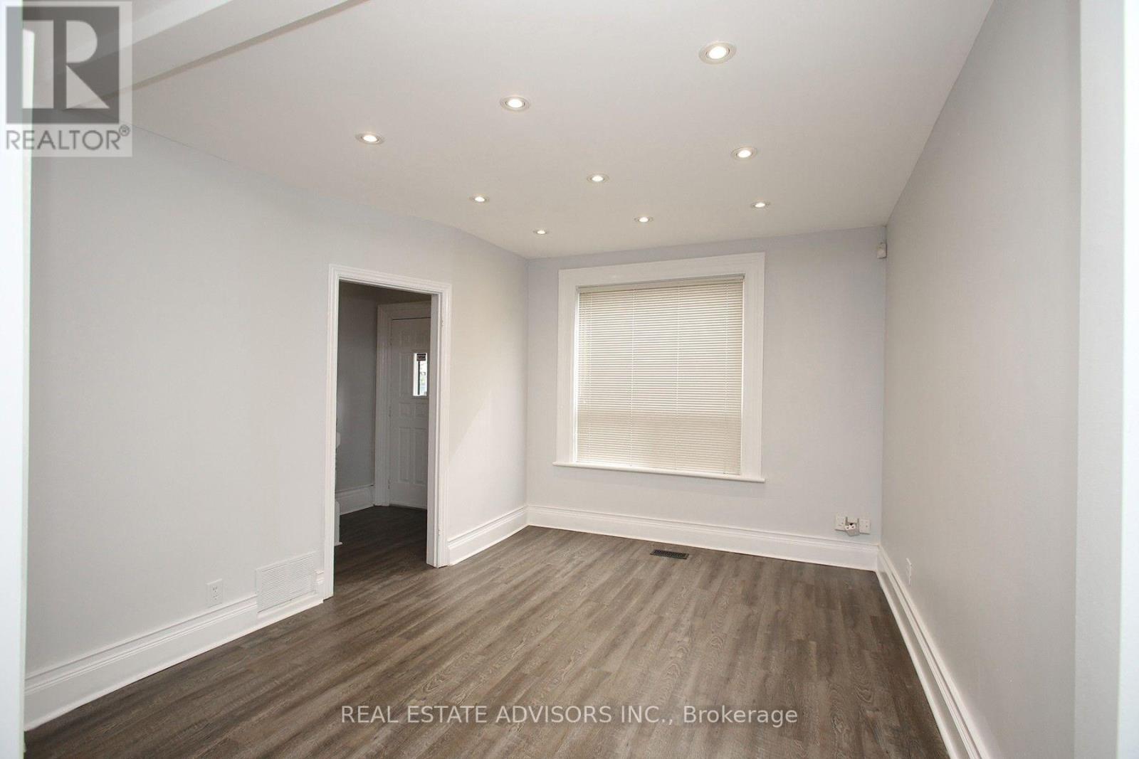 7924 Kipling Avenue Property Photo 5